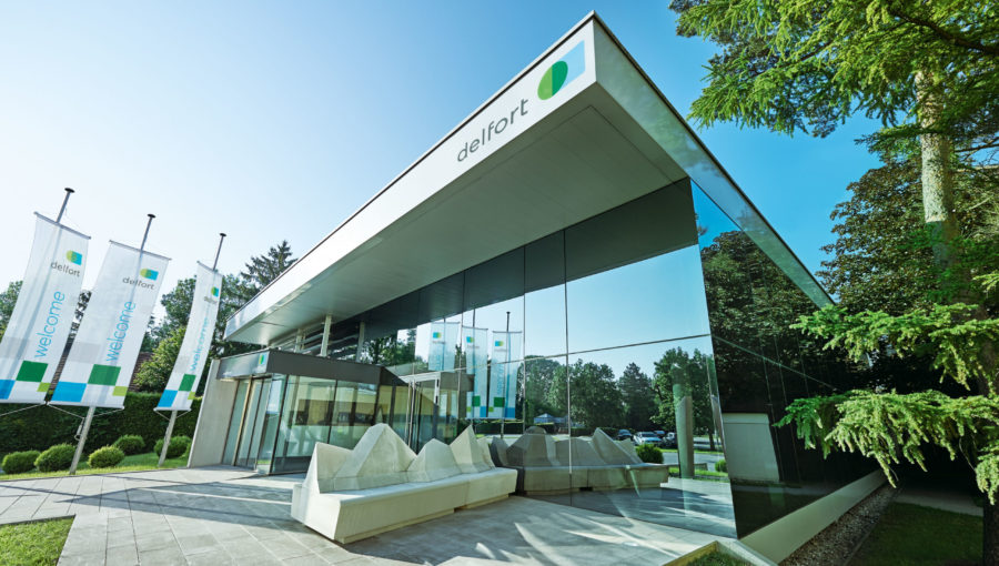 Office building of Dr. Franz Feurstein with delfort branded flags