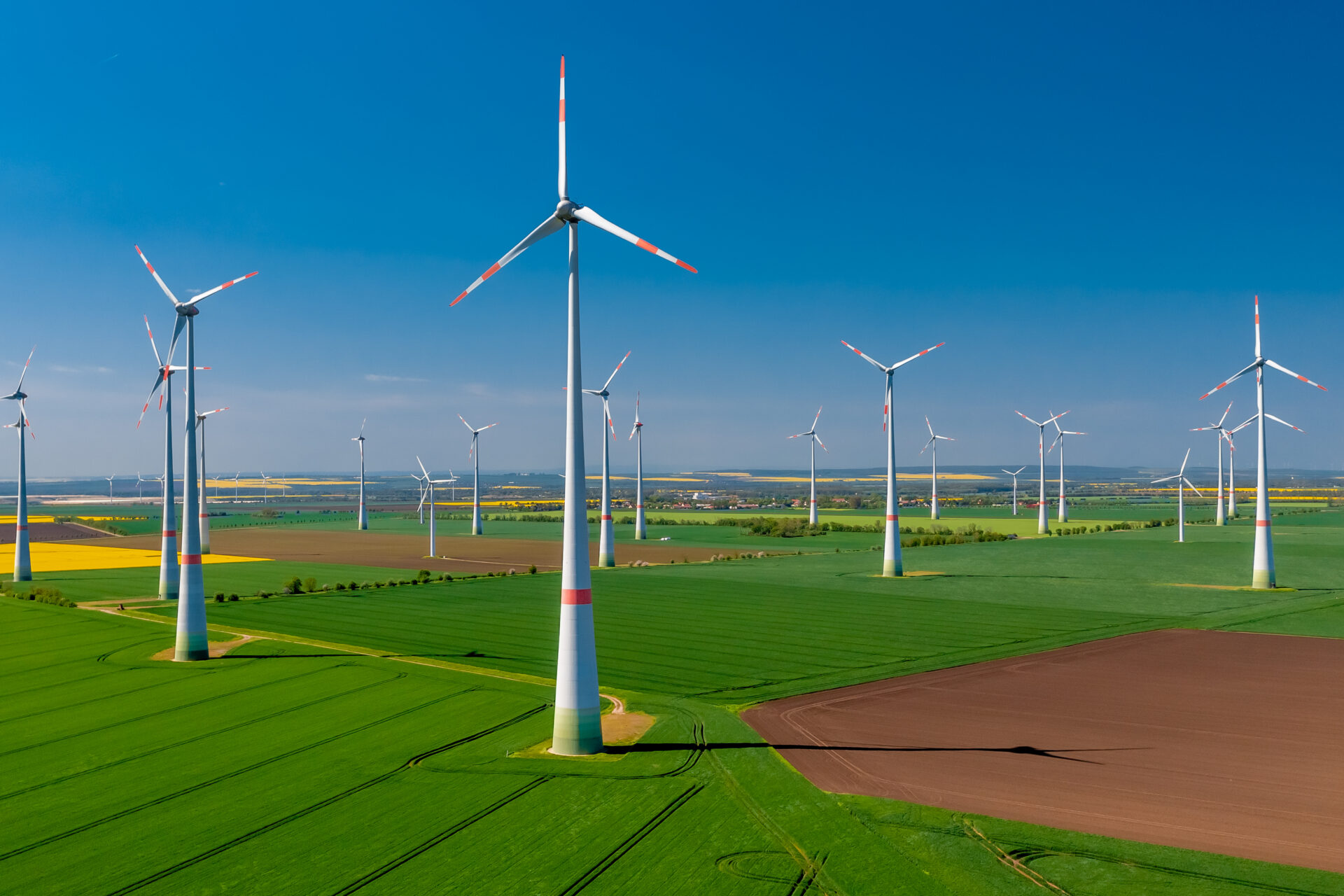 Windkraftanlagen bei Magdeburg